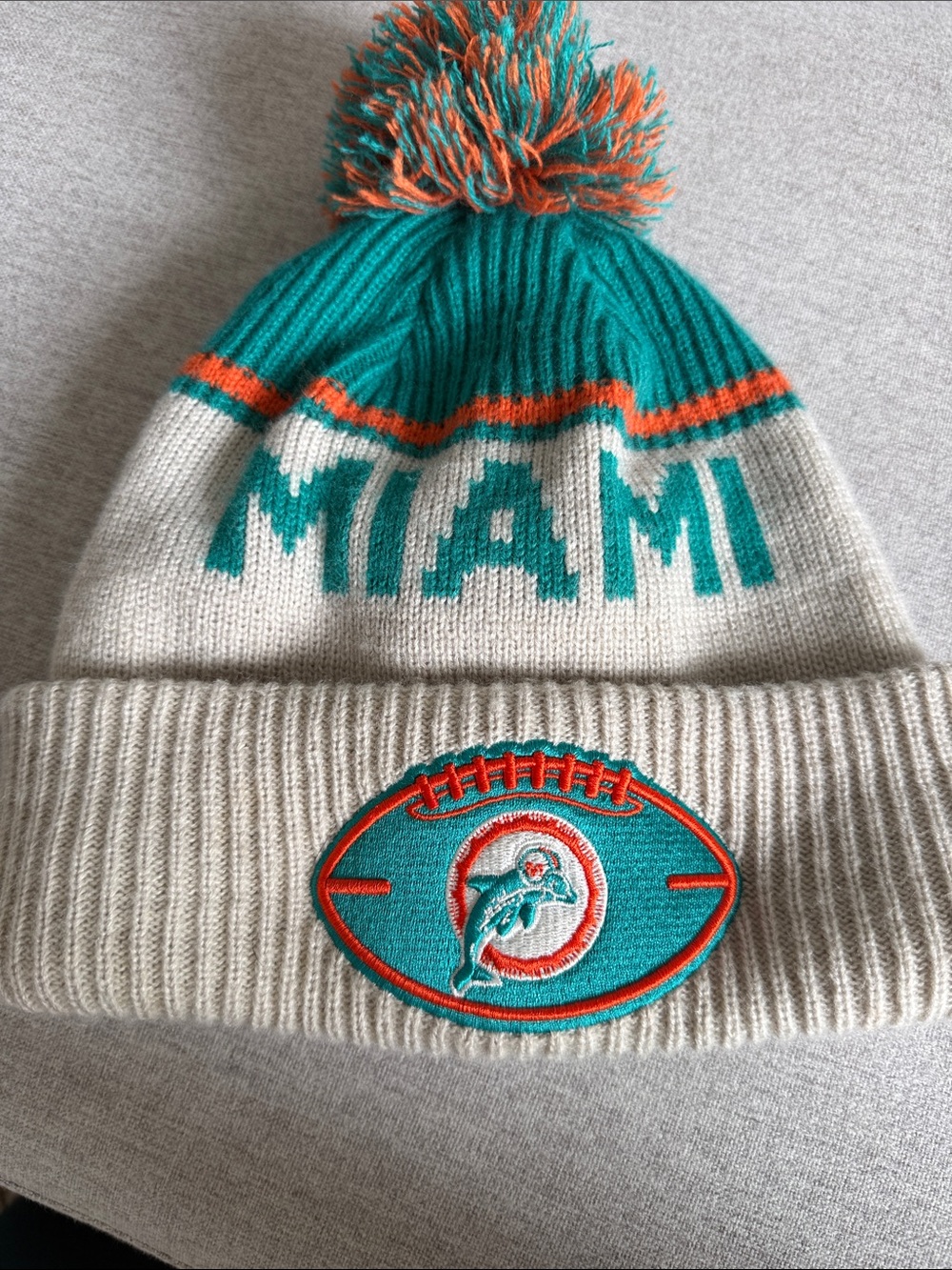 Miami Dolphins NLF Official Lined Pom Beanie - New Era